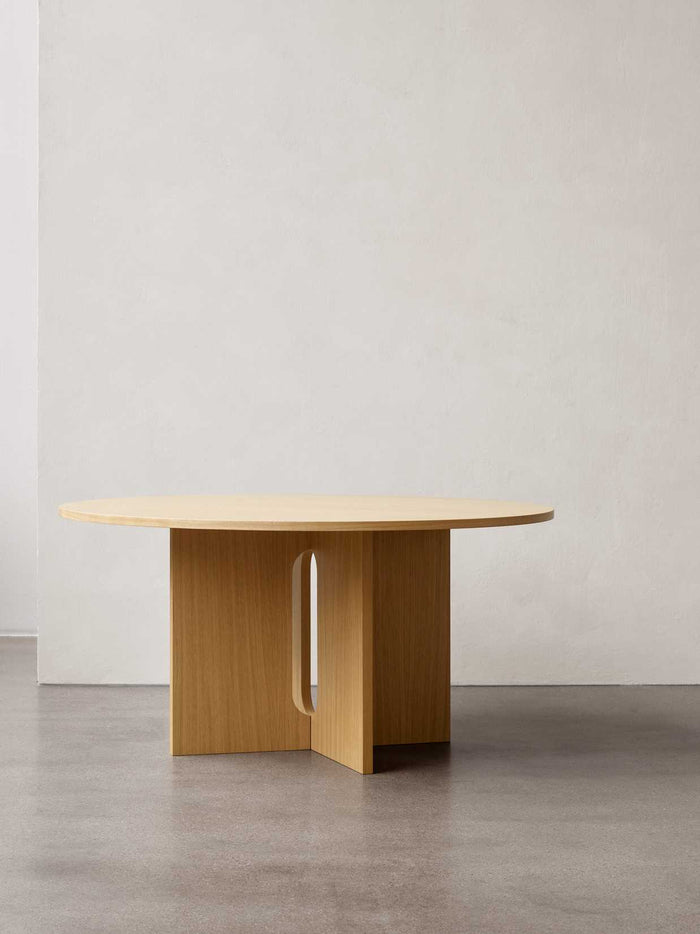 Audo Copenhagen Androgyne eettafel Ø120 naturel eiken, Grey Galaxy