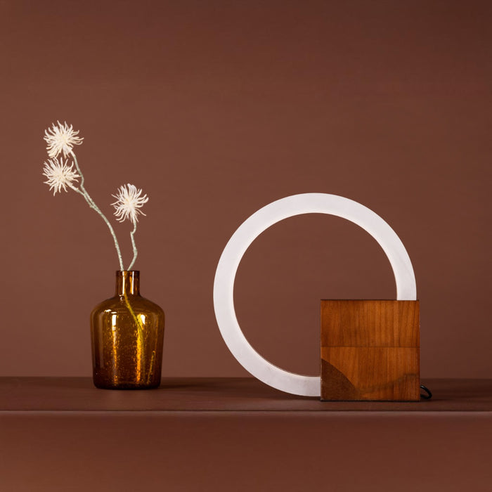 Fjôrd - Tafellamp Donker Walnoot|Wit - Acrylic - Brive