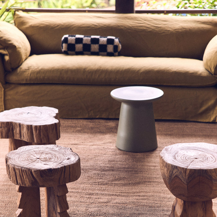 HKliving Carved Wooden Kruk - Teak