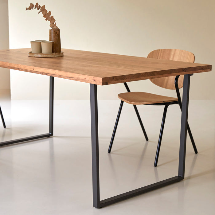 Tikamoon - Eettafel van massief gerecycled acacia voor 6|8 personen.