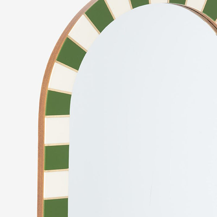 Sissy-Boy Groene hangspiegel met geblokte omlijsting