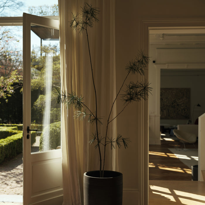 SERAX - Marie Michielssen - Construct Plantenpot L - Zwart