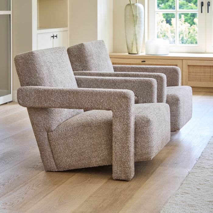 Rivièra Maison - Luxe Fauteuil in S97 - Soft Walnut van Polyester en Rubberwood, 70x90x72 cm