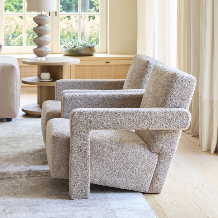 Rivièra Maison - Luxe Fauteuil in S97 - Soft Walnut van Polyester en Rubberwood, 70x90x72 cm