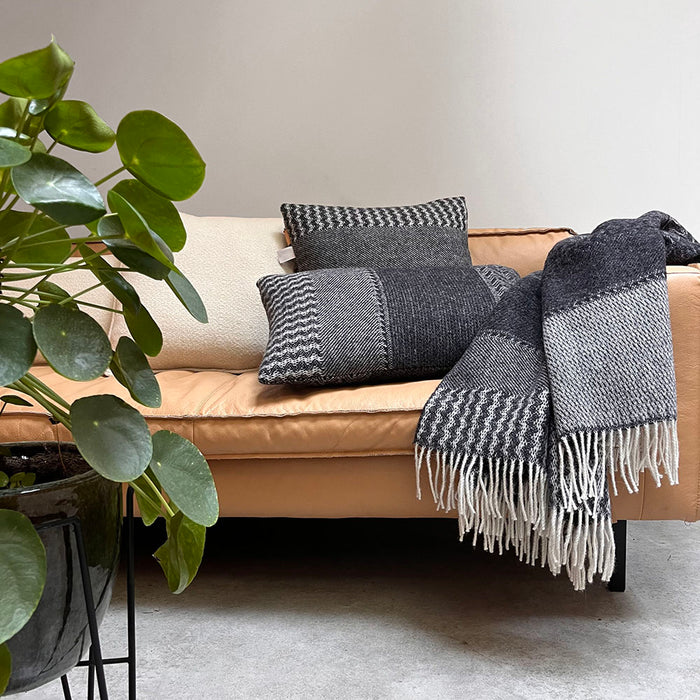 323347-x02.jpg (10321331)