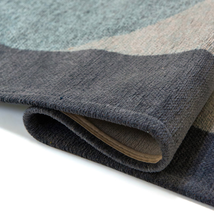 330105-x03-202506120234-C.jpg (10355325)