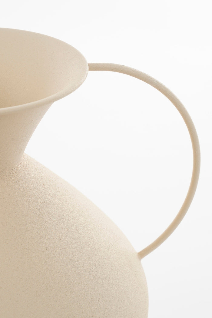 Mica Decorations Gyge Vaas - L26 x B22 x H31 cm - Metaal - Off-white