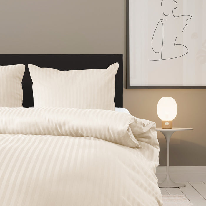 Eleganzzz Dekbedovertrek Hotel Kwaliteit Satijn Streep ivoor
