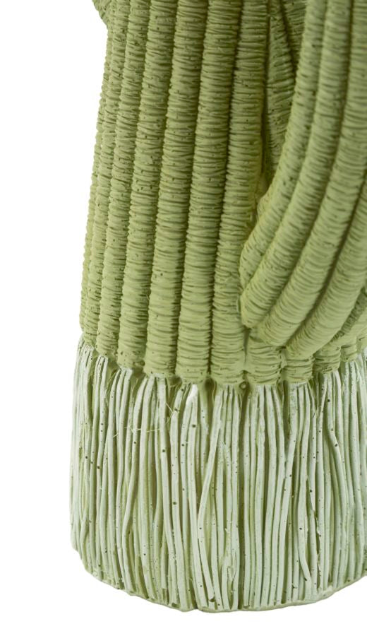 Cactusvormig beeldje van veelkleurige hars 10,5x6,5x20,5 cm