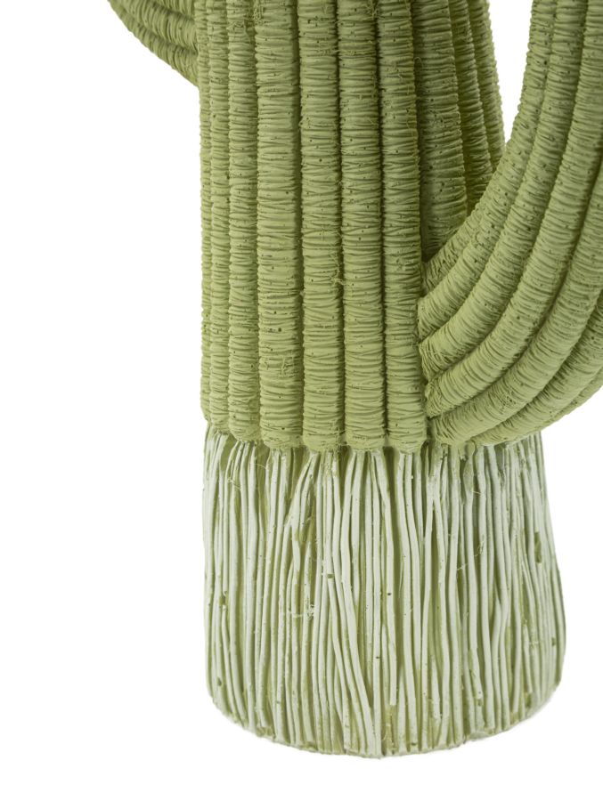 Cactusvormig beeldje van veelkleurige hars 13x7x25 cm