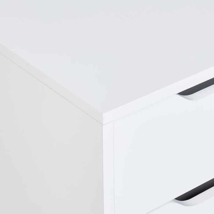 Beliani - OSASCO - Badkamerkast met wieltjes - Wit - MDP