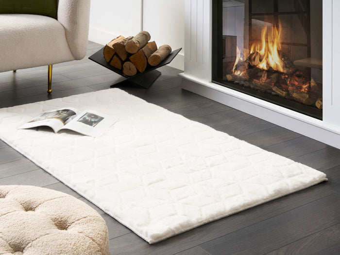 Beliani - THATTA - Shaggy vloerkleed - Wit - 80 x 150 cm - Polyester