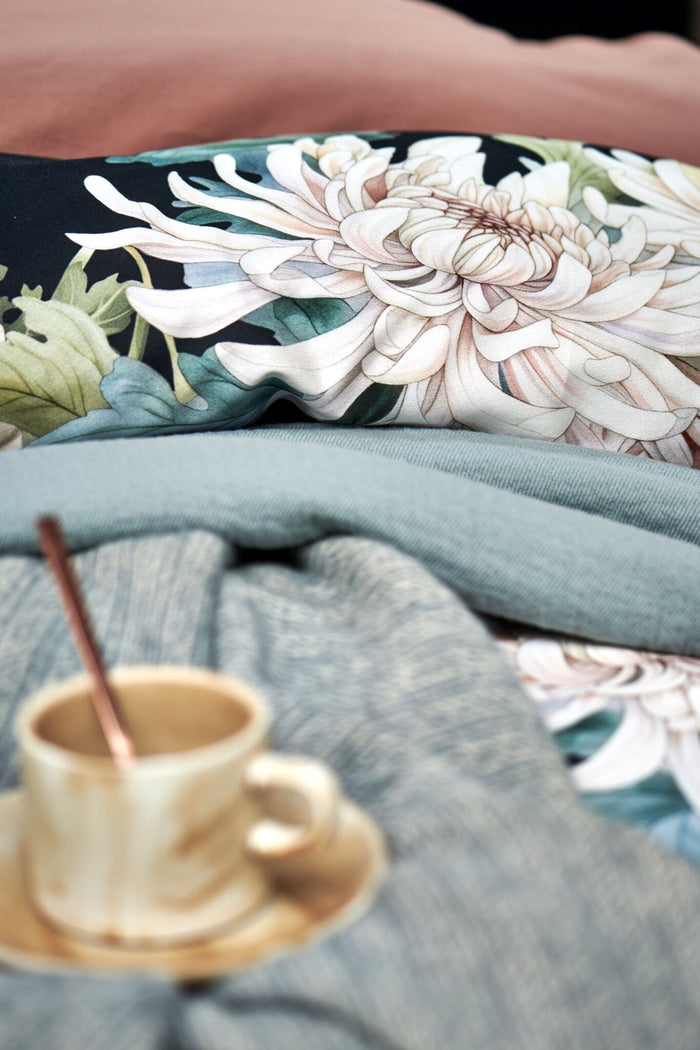 Floral Bliss Dekbedovertrek Blue Ink | 240 x 200|220 cm | Blauw