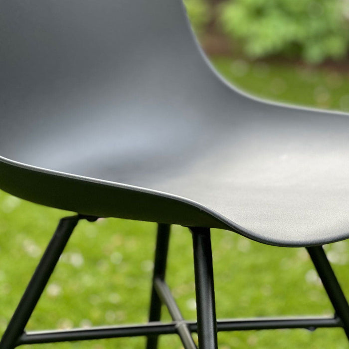 Nolon Noa-Pip Kunststof Tuinstoel Wit - Zwart Onderstel