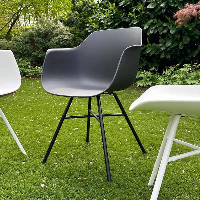 Nolon Noa-Puk Kunststof Tuinstoel Zwart - Zwart Onderstel