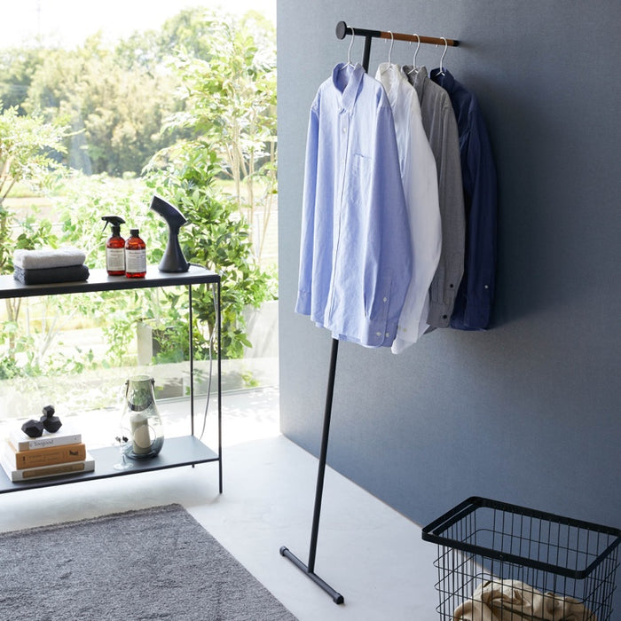 Yamazaki Leunend Stoomreiniger Kledingrek - Tower - Zwart