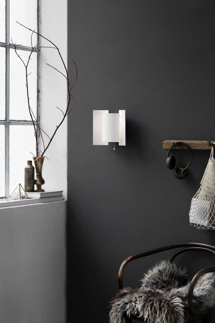 Northern Butterfly Perforated wandlamp zwart