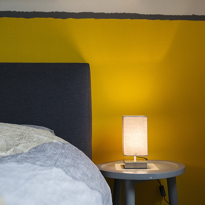 QAZQA Moderne tafellamp grijs met staal - Milo