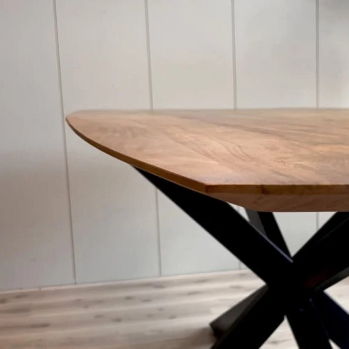 Eetkamertafel Mango Deens ovaal 200x100 cm met Spinpoot