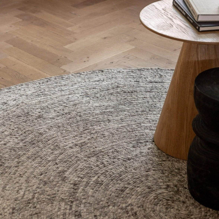 Interieur05 Rond wollen vloerkleed Gapo grijs gemeleerd op=op
