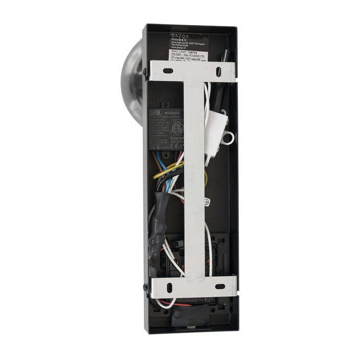 QAZQA Moderne wandlamp zwart 2-lichts kantelbaar met USB-C poort -