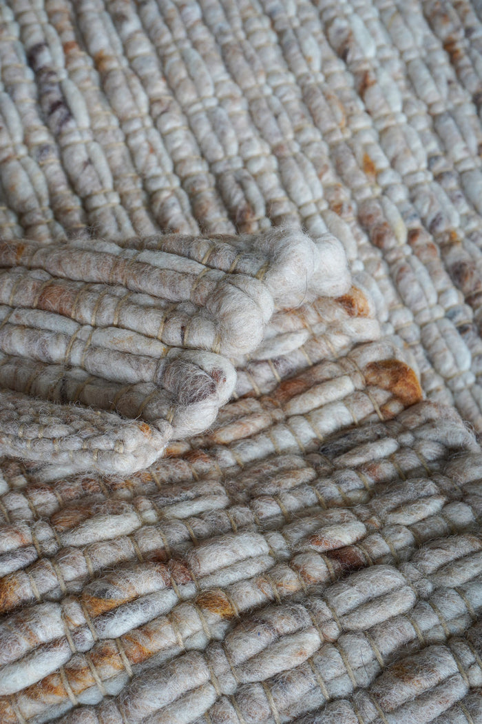 Veer Carpets - Vloerkleed Nicole Donker Beige 426 - 240 x 340 cm