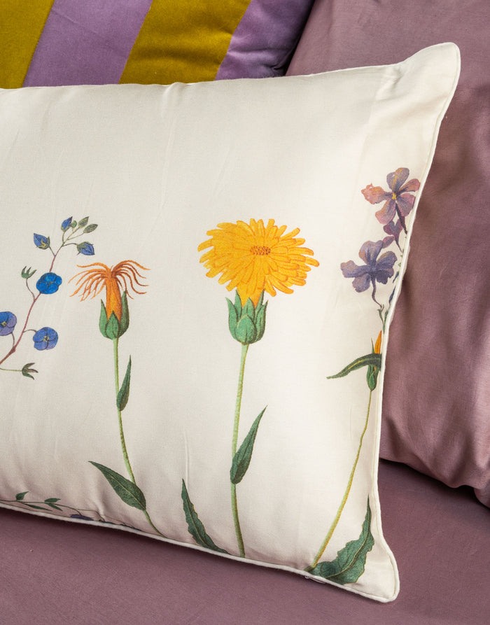 Essenza Augustina Sierkussen 50x50 cm - Vanille