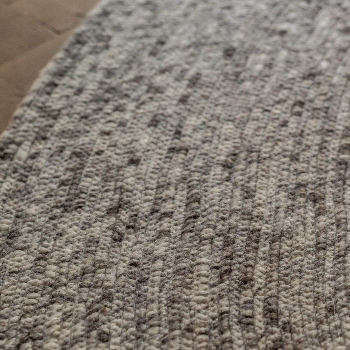 Interieur05 Rond wollen vloerkleed Gapo grijs gemeleerd op=op