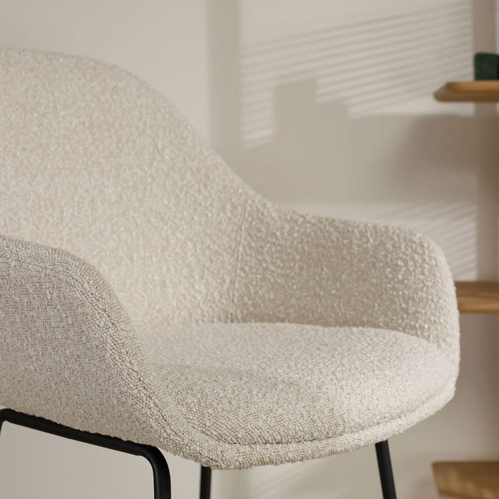 Nolon Nino-Mae Barkruk Bouclé Beige - met Armleuning - Zwart - 75 cm