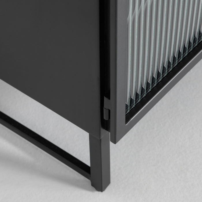 295042-x4.jpg (1120983)