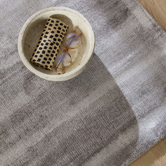 Theko handgeweven viscose tapijt Star 240x340 cm - Grijs