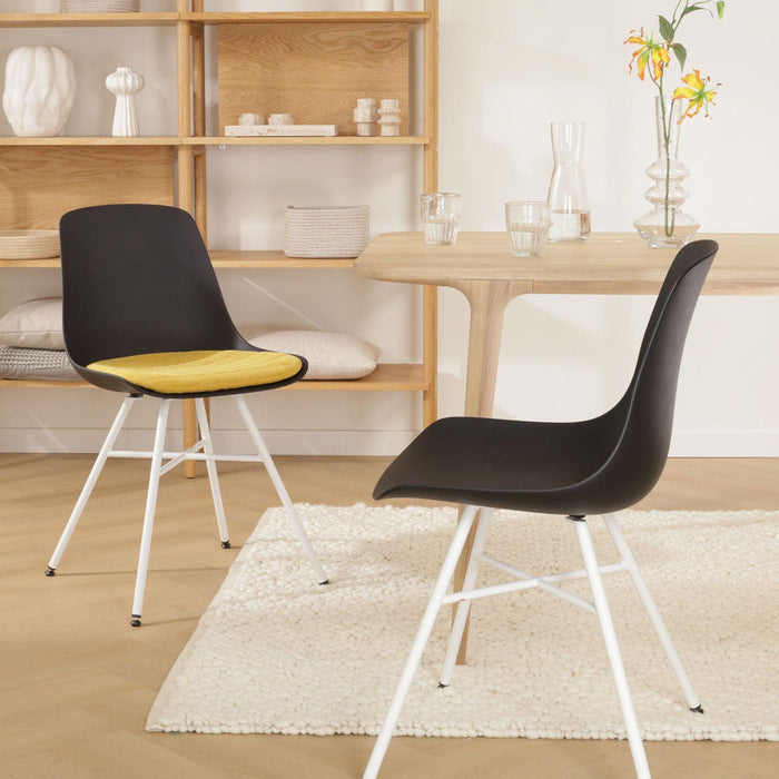 Nolon Noa-Liv Eetkamerstoel Zwart - Okergeel Kussen - Witte Poten