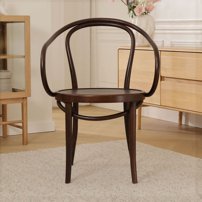 Fameg Venice No.9 Houten Eetkamerstoel Walnoot - Met Armleuning