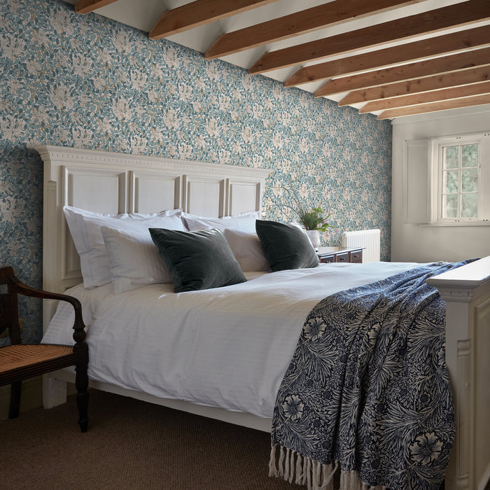 William Morris at Home Vliesbehang - Honeysuckle Dusk Blue - 1000x52