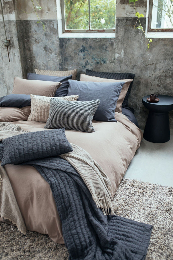 Pure 64 Kussensloop Off Black | 40 x 55 cm | Zwart | Katoen