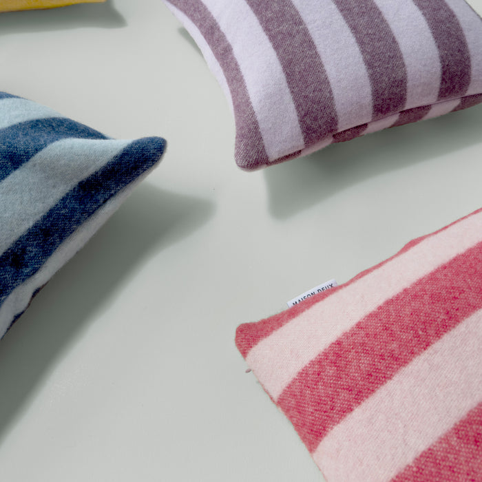 Maison Deux Candy Wrap Kussenhoes - Navy / IJsblauw