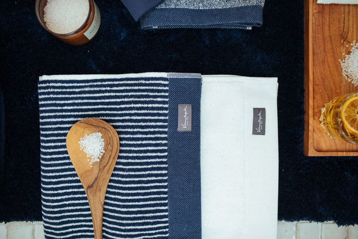 Washand Home Petit Ligne Blue Ink | Blauw | Katoen