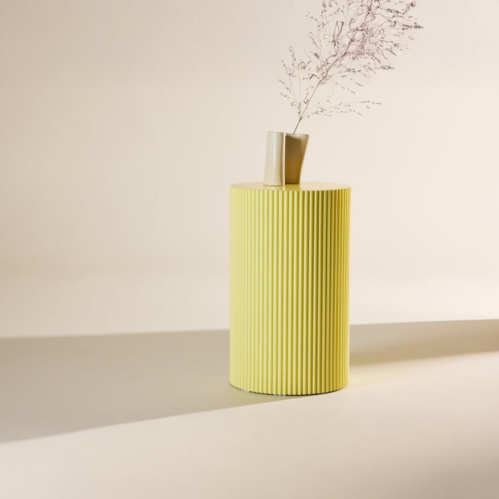 Fjôrd - Bijzettafel Rond - Geel - 31x30,5x50cm - Lenox