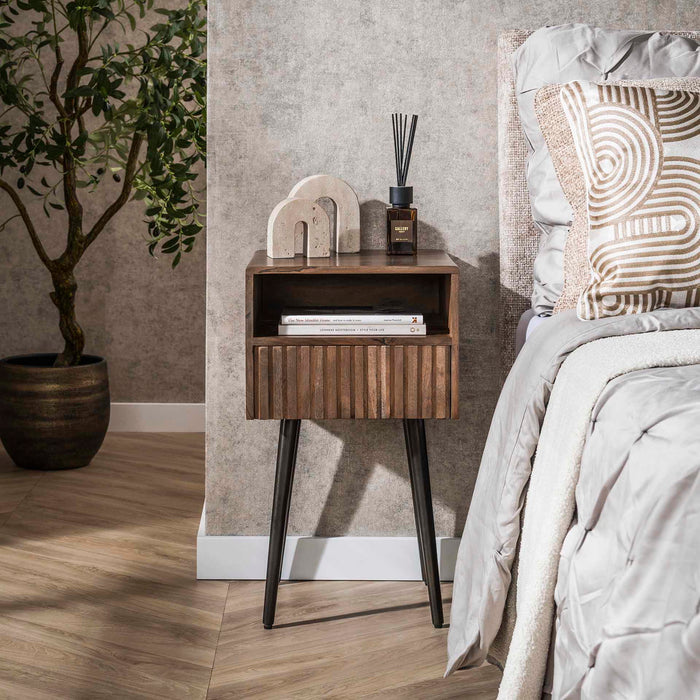 Giga Meubel - Nachtkastje Bruin Hout - 35x35x61cm - Carve