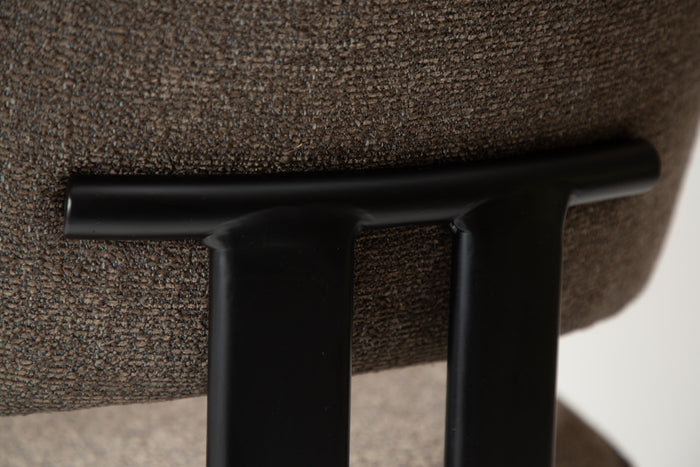 Dan-Form Duct Bruin Bouclé Armstoel set van 2