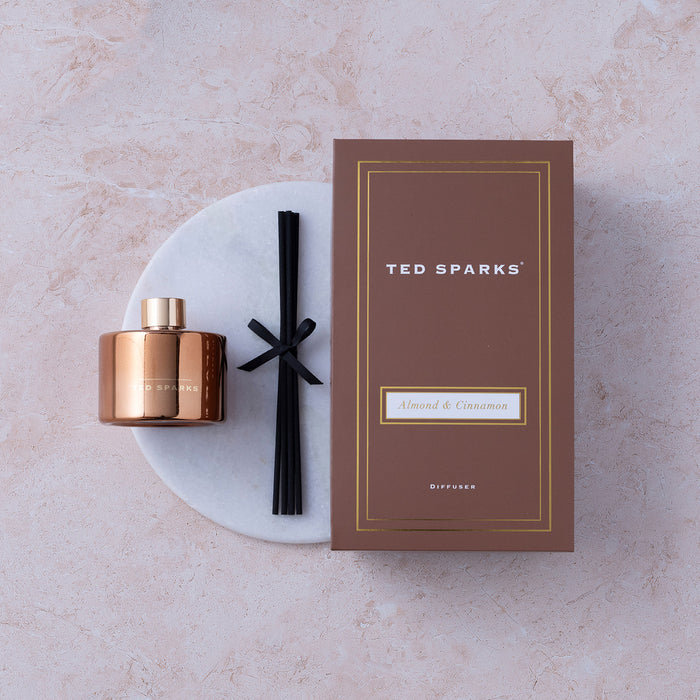 Ted Sparks - Geurstokjes Diffuser - Almond & Cinnamon