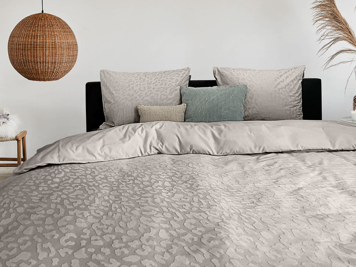 Eleganzzz Dekbedovertrek Micro Mink Leopard - beige