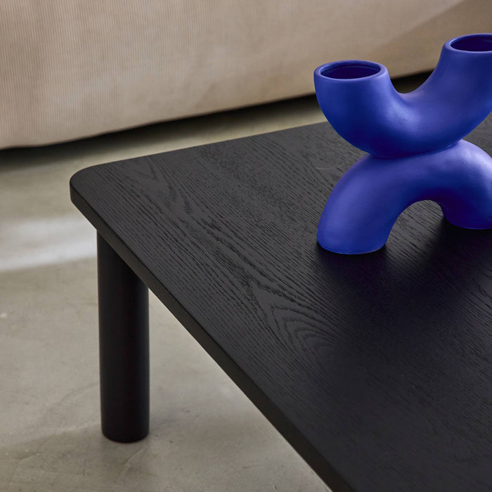 sweeek - Salontafel van rubberhout met eikenfineer, vierkant