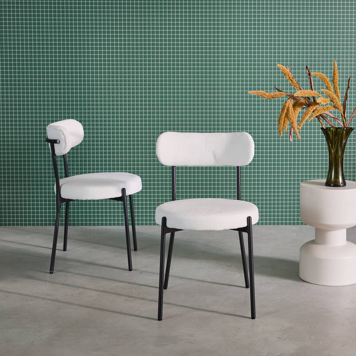 sweeek - Metaal en chenille stof stoel (set van 2)