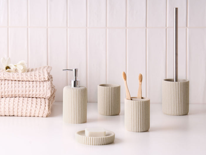 Beliani - CAMANA - Badkameraccessoireset - Lichtbeige - Polyresin