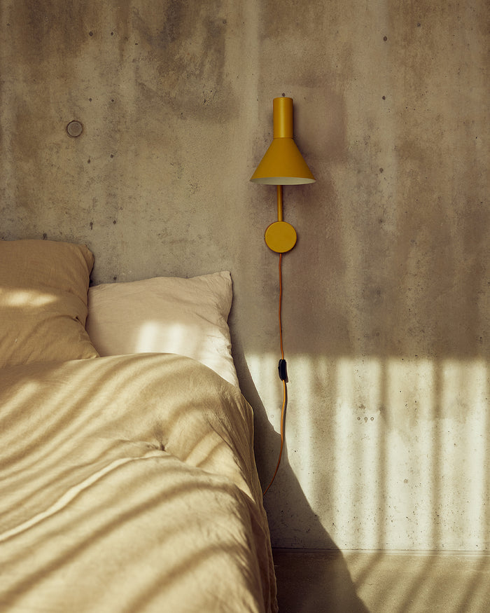 Frandsen Lyss wandlamp almond