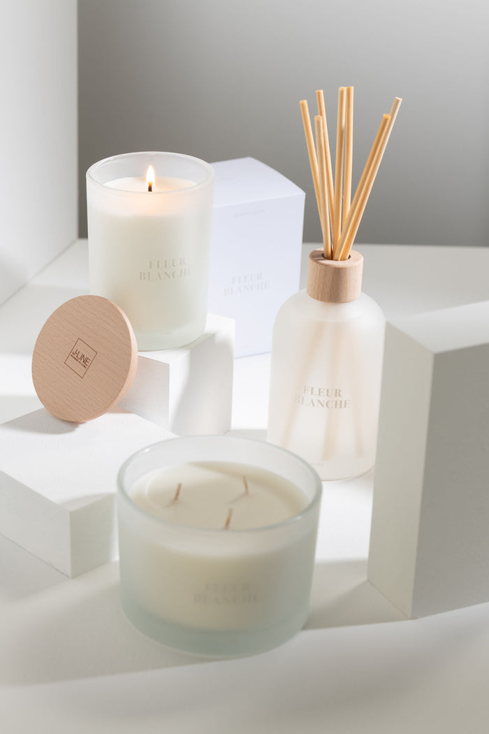J-Line geurkaars Accords Essentiels - Fleur Blanche - wit - 38U