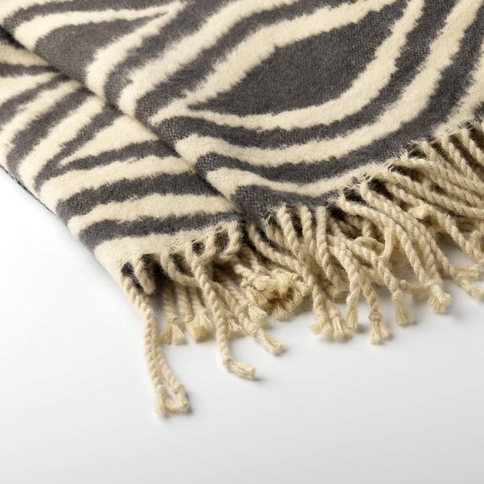 Plaid 150x200 cm | Amorella Charcoal Gray | Hoii