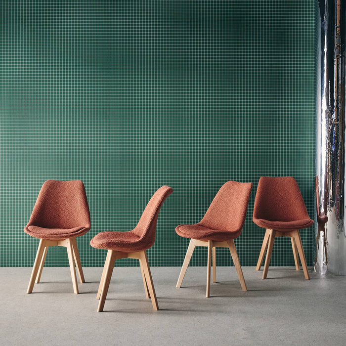 sweeek - Getextureerde bouclé Scandinavische stoelen met beukenhouten