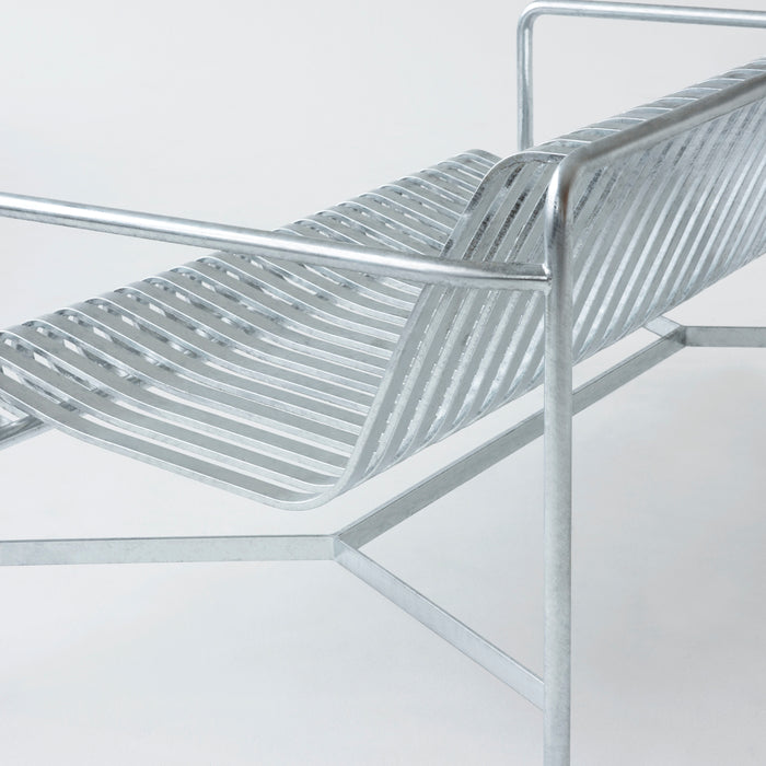 HAY Palissade Tuinbank 2,5-zits met Armleuning - Gegalvaniseerd Staal